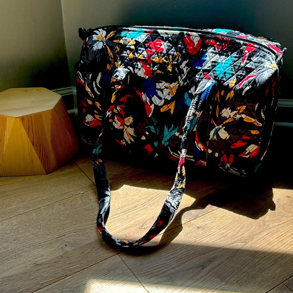 Vera Bradley duffle bag. Black background quilted like new
